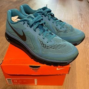 Nike Air Max 2014 (Size 13)